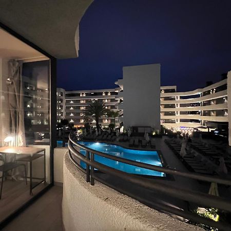 Luxury Apartment With Pool View 아데제 외부 사진