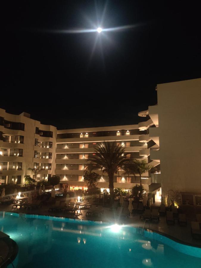 Luxury Apartment With Pool View 아데제 외부 사진