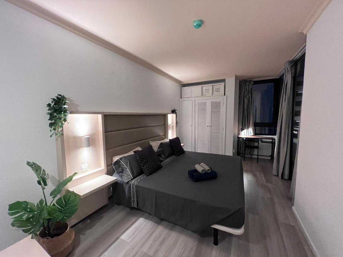 Luxury Apartment With Pool View 아데제 외부 사진